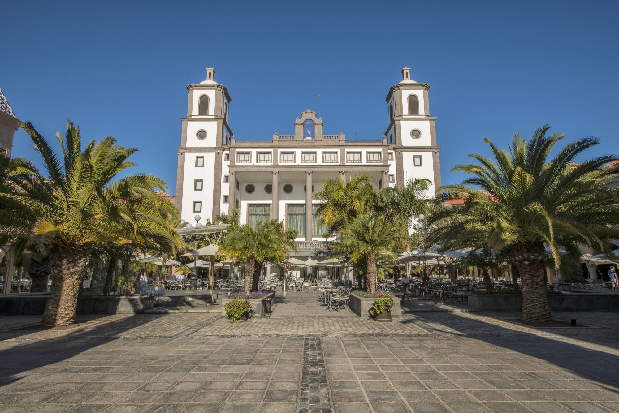 מלונראס Lopesan Villa Del Conde Resort & Thalasso מראה חיצוני תמונה Igreja do Convento de São Francisco, Angra do Heroísmo.