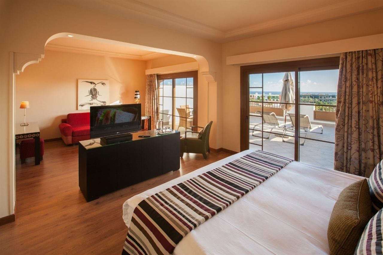 מלונראס Lopesan Villa Del Conde Resort & Thalasso מראה חיצוני תמונה Suite